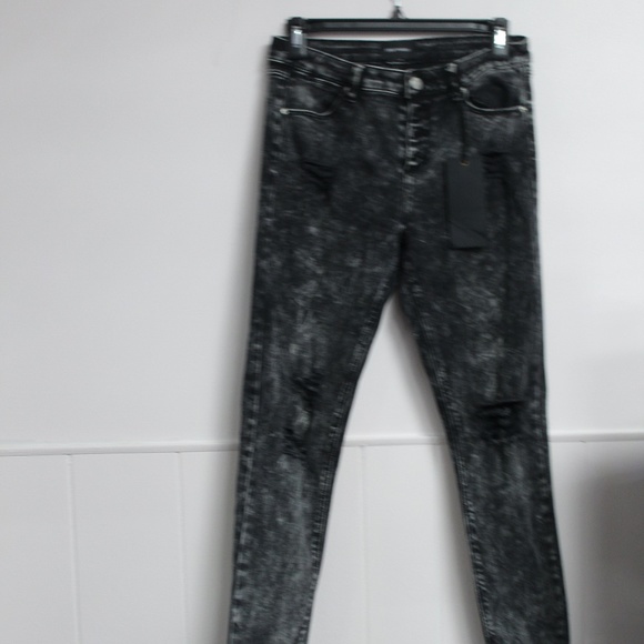 New with tags Driftwood Acid wash distressed jeans - Picture 2 of 4